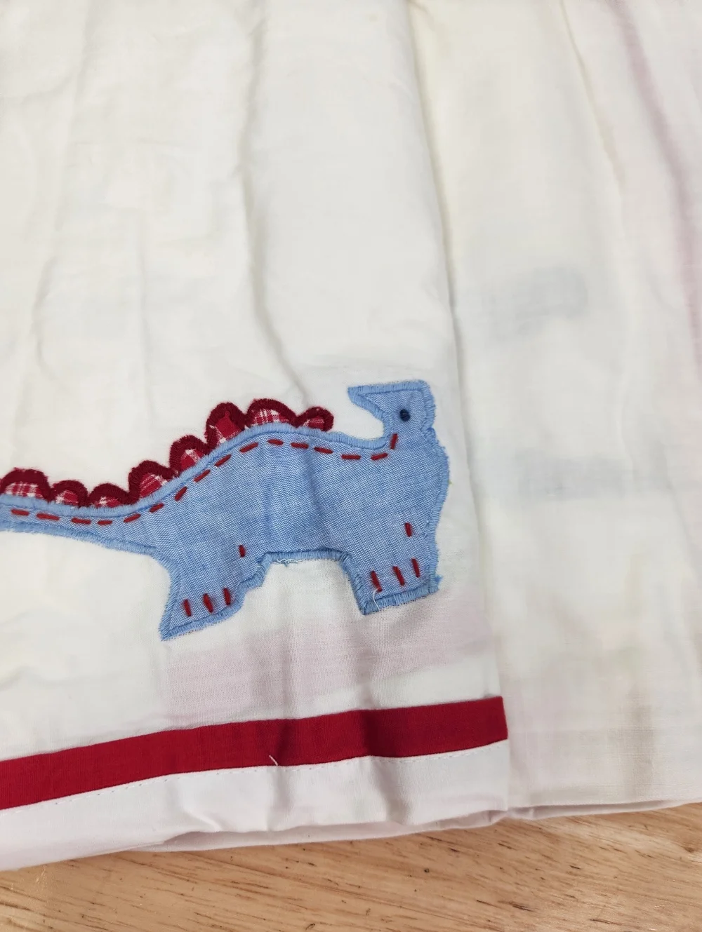 Pottery Barn Kids Super Saurus Crib Bedskirt Dinosaurs T-Rex Brontosaurus NOS